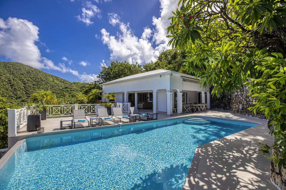 2 Location villa Casa Branca 3 chambres 6 personnes piscine vue mer à Anse Marcel à saint martin